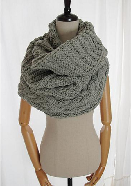 Keiko - infinity cowl