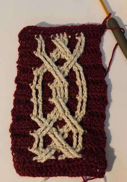 Colorful Cables:Color Changes Using Ghost Stitch