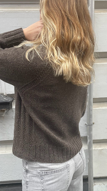 Fox Sweater Adult 19