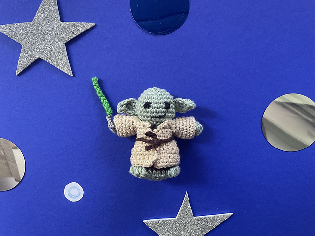 Wise mini alien
