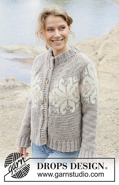 252-30 Spirit of Winter Cardigan