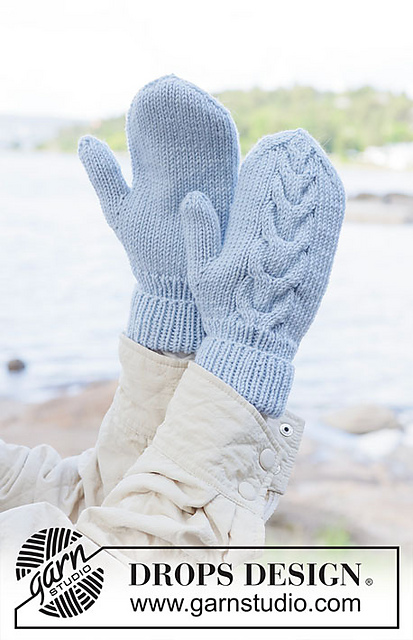 253-3 Frosted Bloom Mittens