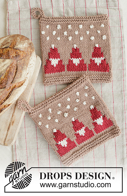 0-1627 Snowy Claus Potholders