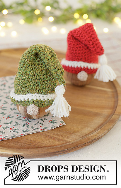 0-1640 Kris Kringle Egg Caps