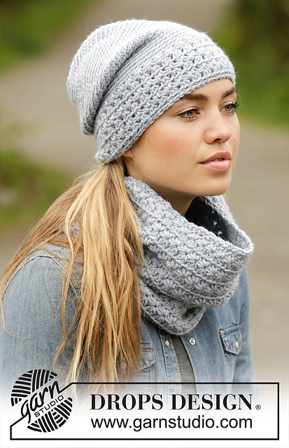 171-45 Queen of the Chill Neck Warmer