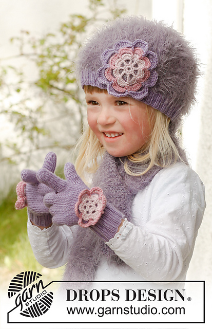 s23-13 Michelle Mittens