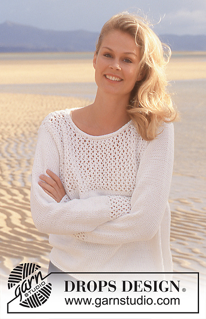 64-10 Sweater with lace yoke