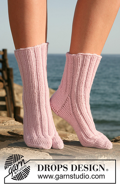 119-39 Socks with big toe
