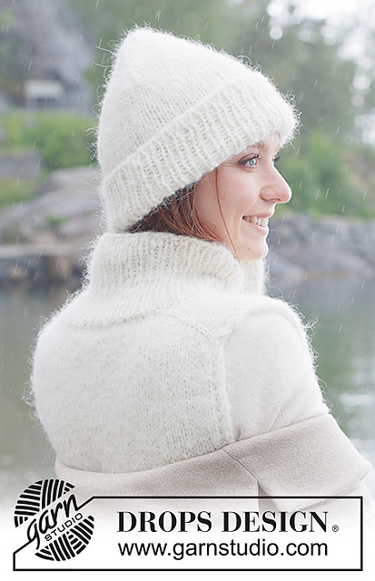 261-12  Polar Charm Hat