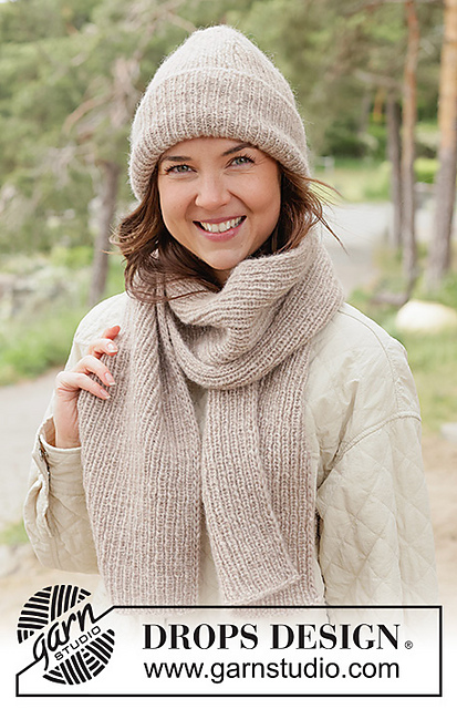 261-58 Almond Whisper Scarf