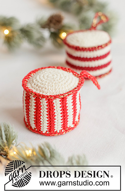0-1679  Festive Drums