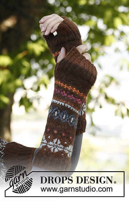 143-28b Autumn Aurora - Wrist warmers
