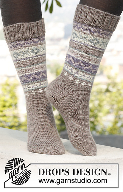 142-12 Ulrika Socks