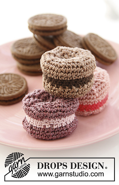 s24-35 Sweet Macaroons
