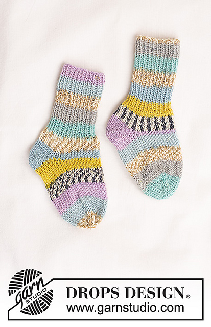 43-26 Unicorn Party Socks