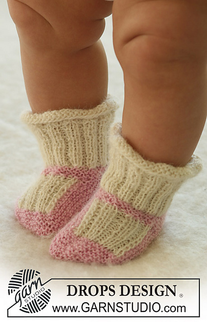b17-22 Princess Dora Socks