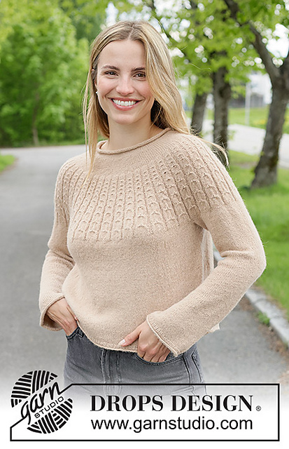 272-11 Maple Cream Sweater