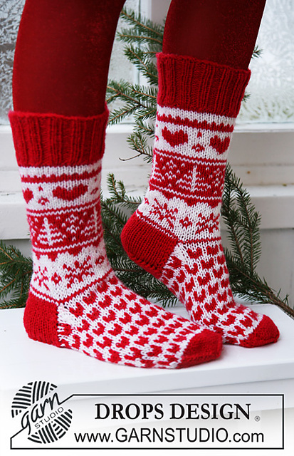 0-566 Socks with Christmas pattern