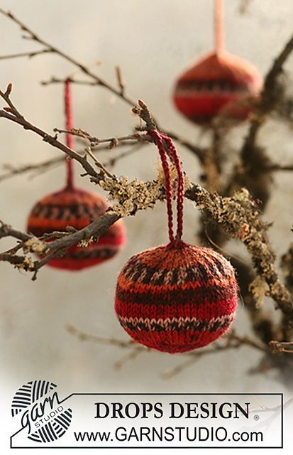 0-515 Christmas balls