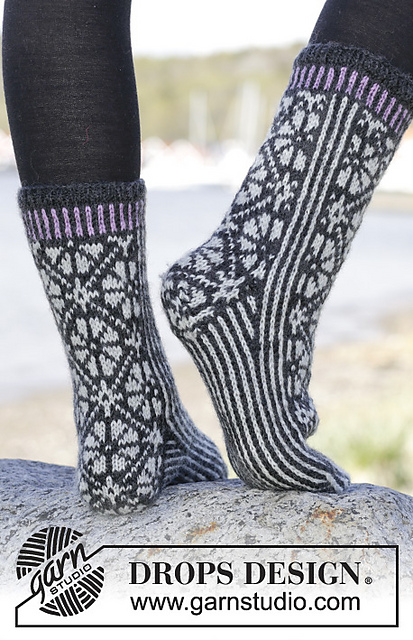 166-25 Starry Night Socks