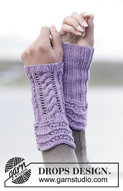 165-31 Sweet Lily Wrist Warmers
