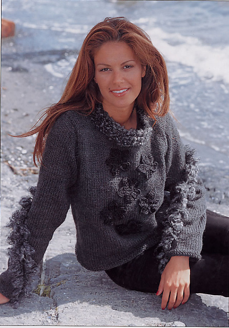 75-1 Pullover with crocheted flowers and collar.