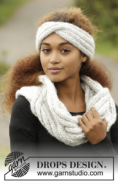173-8 Cloud Princess Neck Warmer