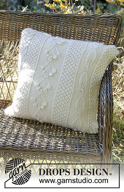 0-1315 Snow Beads Pillow