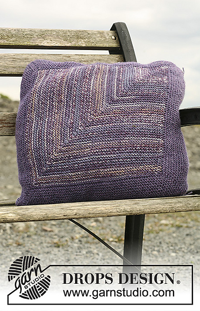 109-62 Domino Pillow
