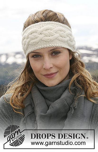 114-4 a - Alpine Twist Ear warmer