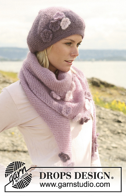 108-5 b - In Bloom Hat