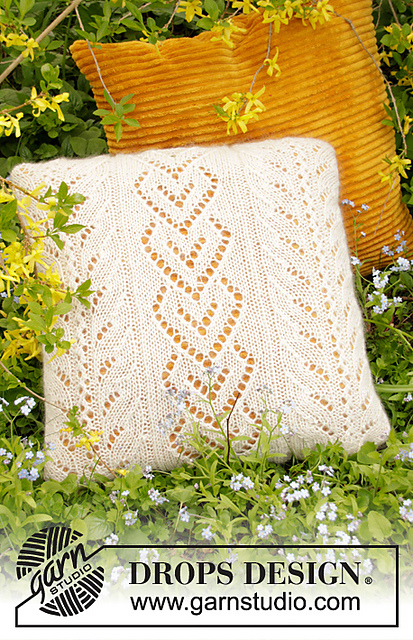 198-23 The Pearl Pillow
