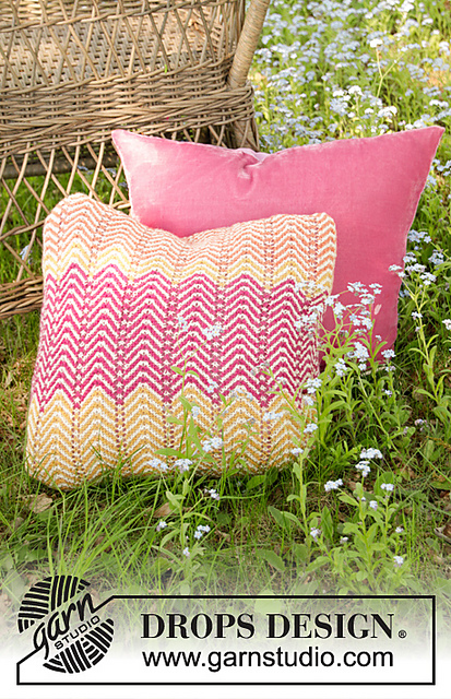198-24 Dancing On The Dock Pillow