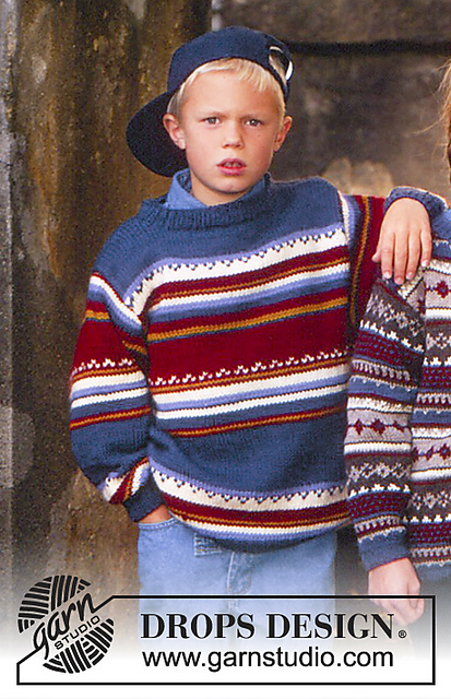 s7-3 Sweater with stripes