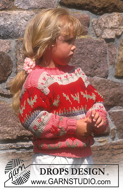 s4-7 Sweater with tulip pattern
