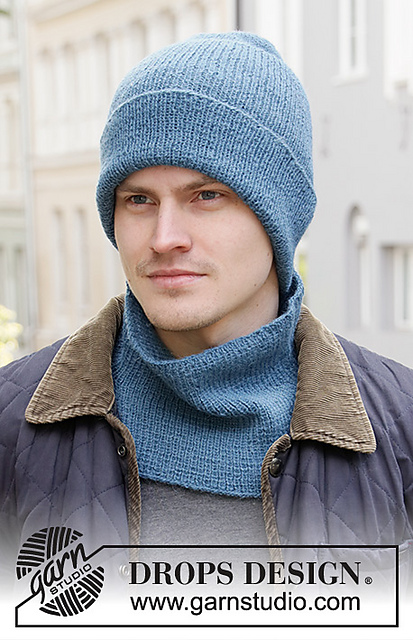208-7 b Blue Winter Neck Warmer