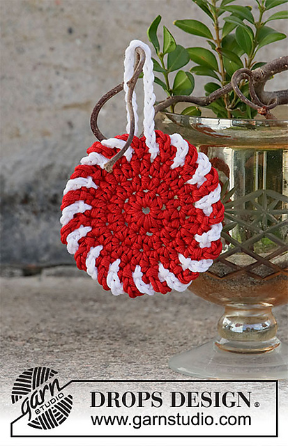 0-1477 Christmas Candy Ornament