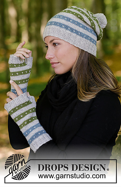 180-24 b Nova Scotia Wrist Warmers