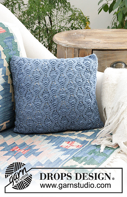 183-33 Stay Warm Pillow