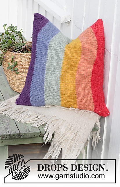 0-1487 Rainbow Pillow