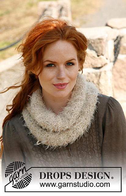 131-32 b - Cozy Neck warmer