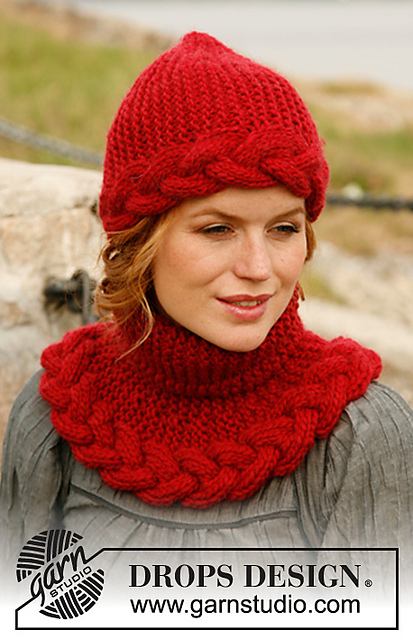 131-47 b - Rosebud Neck warmer