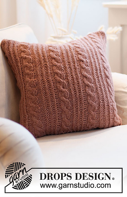 215-43  Rippling Roses Pillow