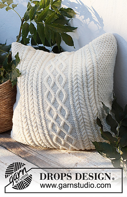 228-56 Snowy Trails Pillow