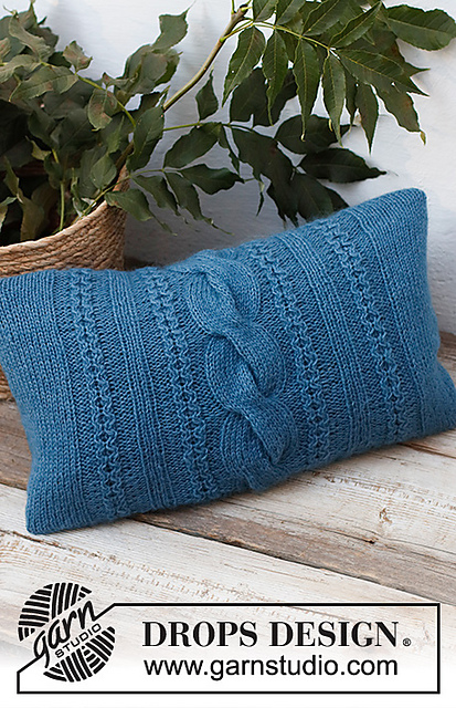 228-61 December Tide Pillow