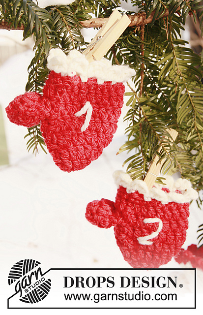 0-784 Christmas calendar mitten