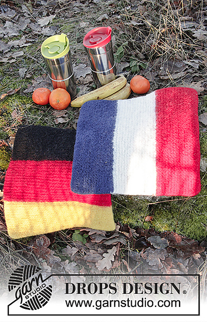 0-1361 Knitted and felted seating pad