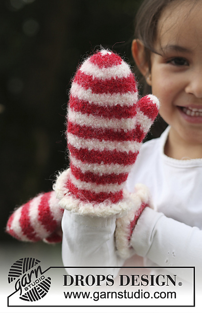 0-796 Felted mittens