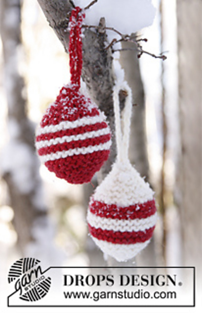 0-803 Christmas balls