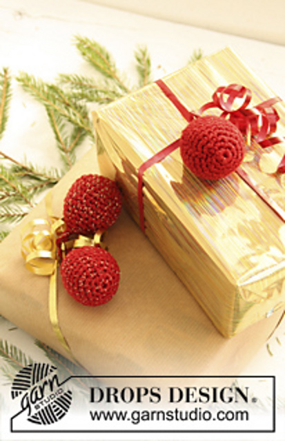 0-806 Christmas balls